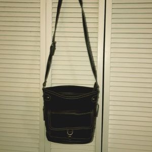 ST. JOHN'S BAY BLACK LEATHER CROSSBODY PURSE